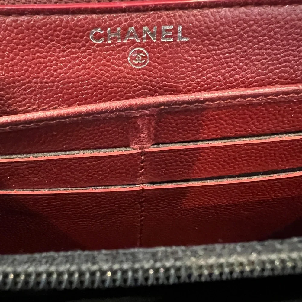 AUTHENTIC CHANEL red calfskin/lamb skin leather zip around wallet. - Picture 5 of 10